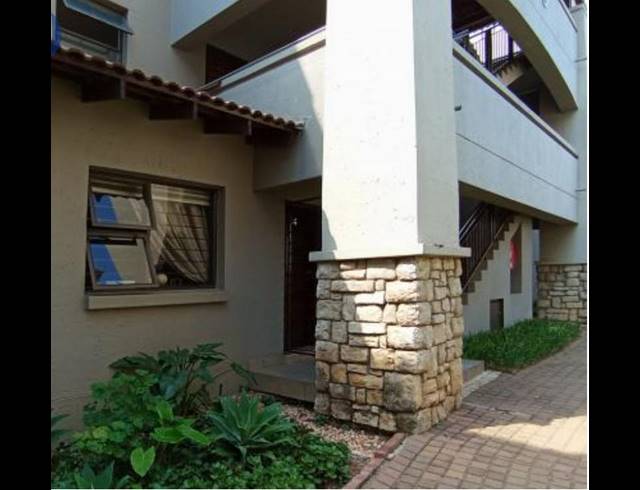 2 BEDROOM APARTMENT FOR SALE IN SUNNINGHILL